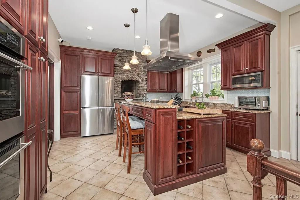 13 Chadwick Road White Plains NY 10604