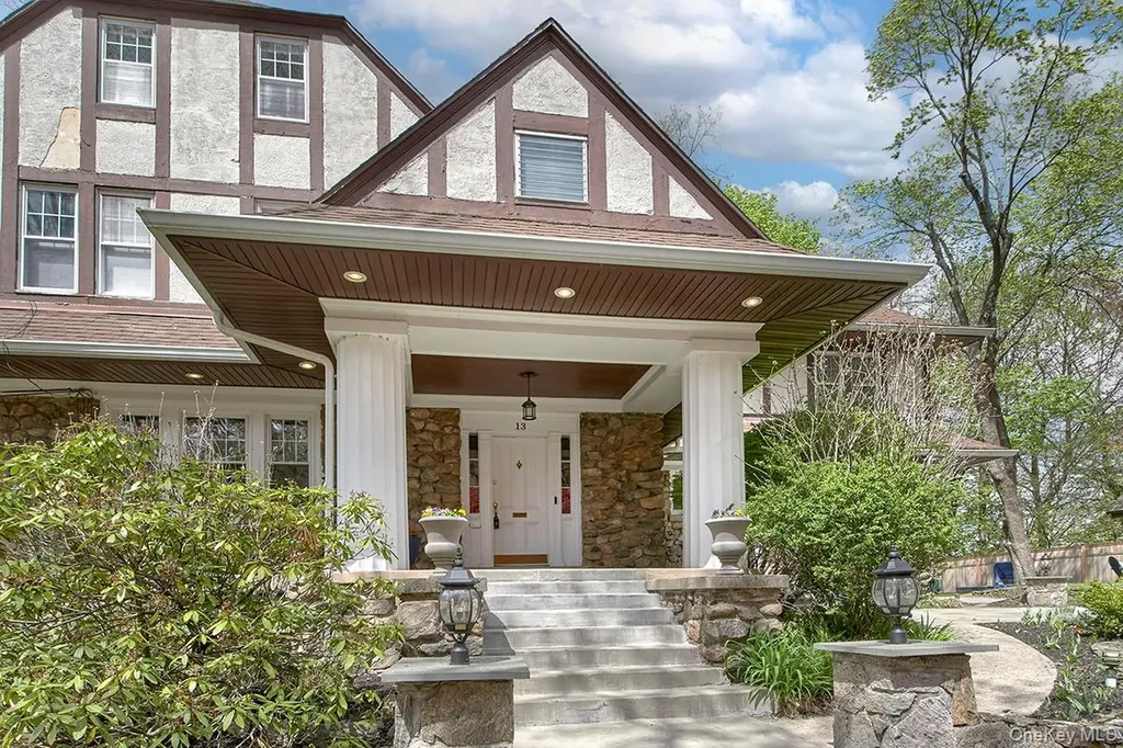13 Chadwick Road White Plains NY 10604