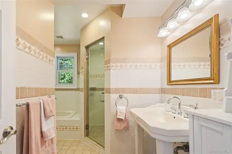 13 Chadwick Road White Plains NY 10604