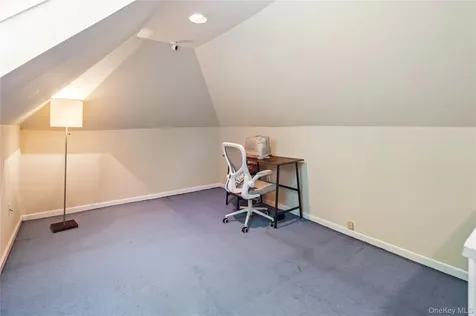 13 Chadwick Road White Plains NY 10604