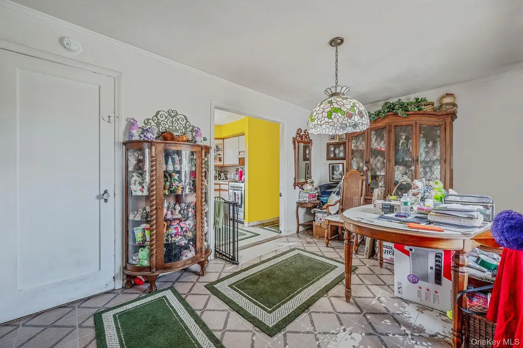130 Lafayette Road West Babylon NY 11704