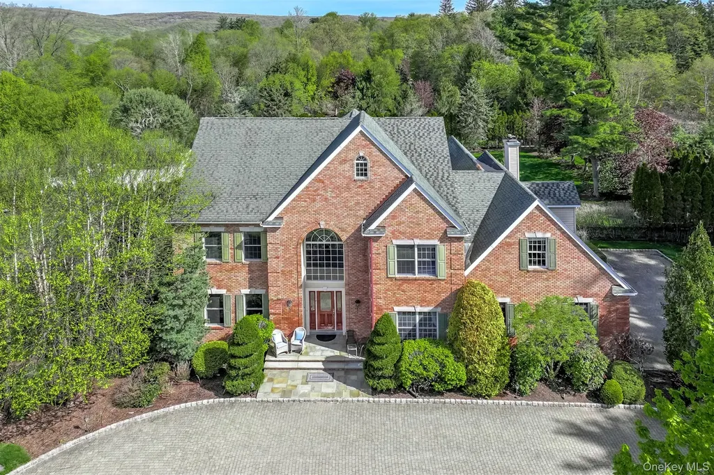 4 Birdie Drive Suffern NY 10901