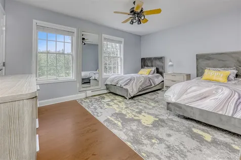 4 Birdie Drive Suffern NY 10901
