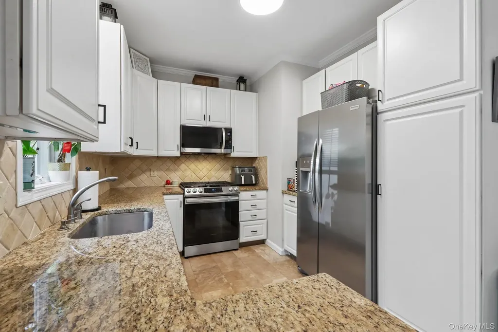 102 Leif Boulevard Congers NY 10920