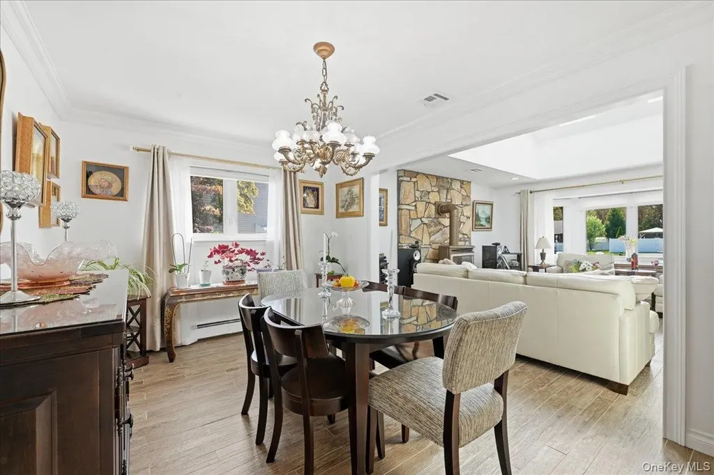 44 Steven Place Smithtown NY 11787