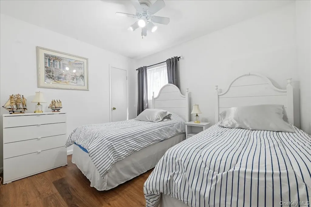 44 Steven Place Smithtown NY 11787
