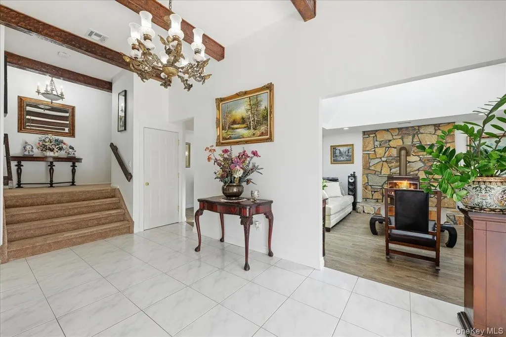44 Steven Place Smithtown NY 11787