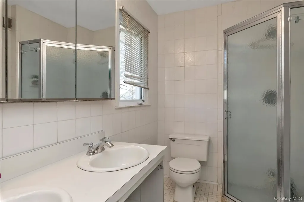 97 Birch Lane Woodsburgh NY 11598