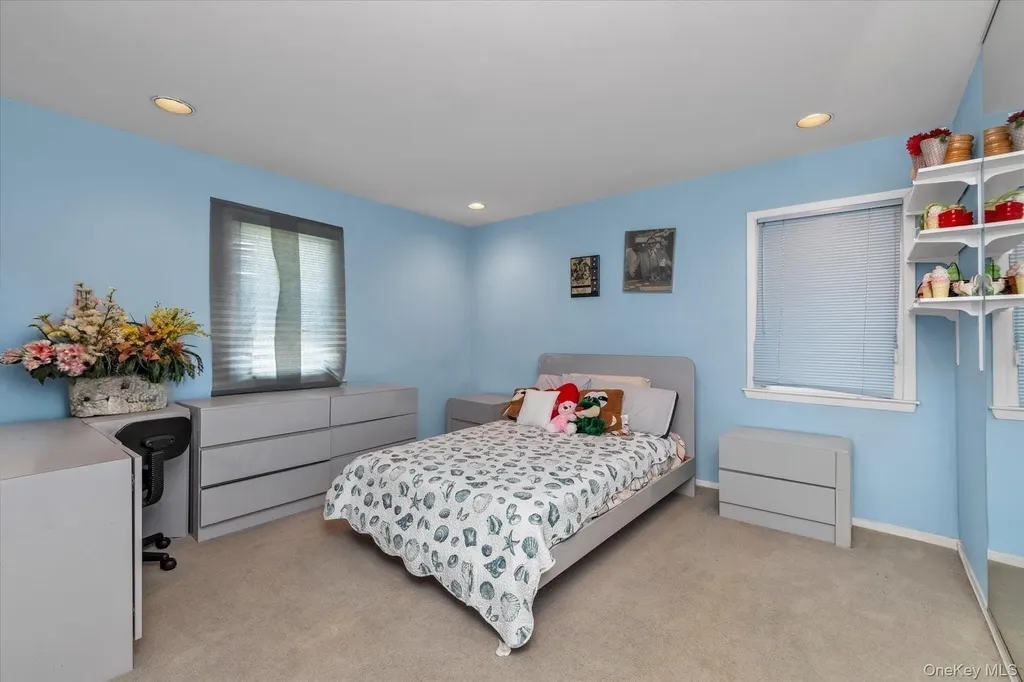 97 Birch Lane Woodsburgh NY 11598