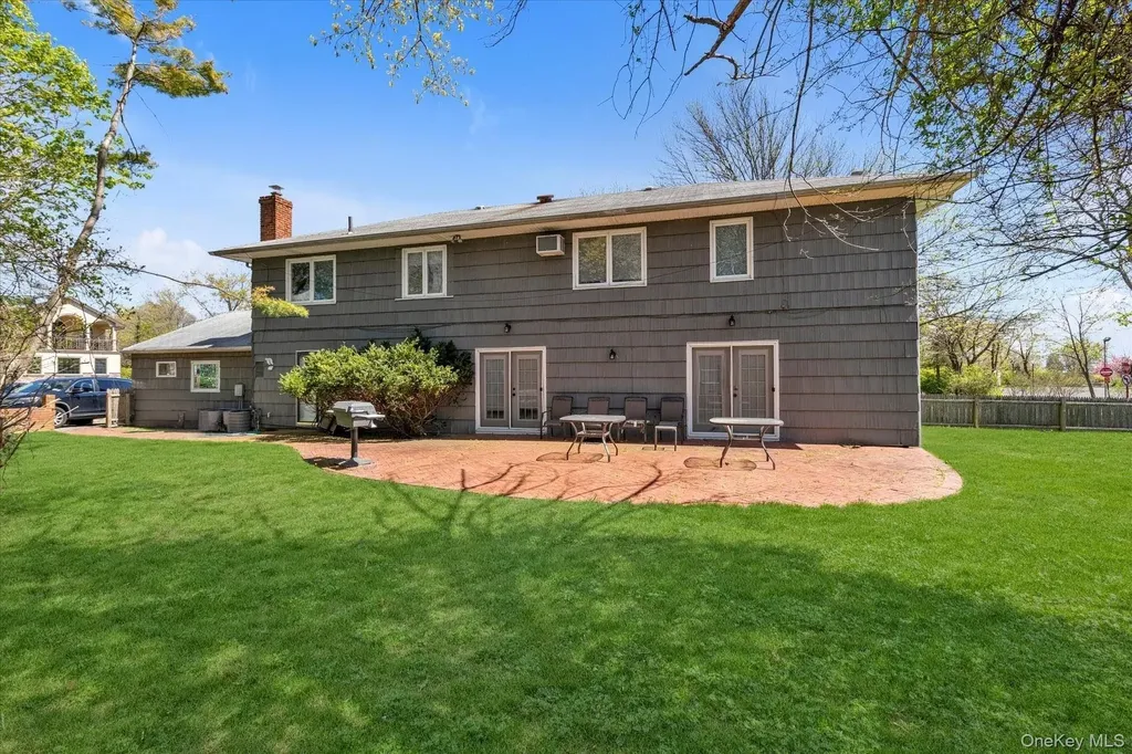 97 Birch Lane Woodsburgh NY 11598