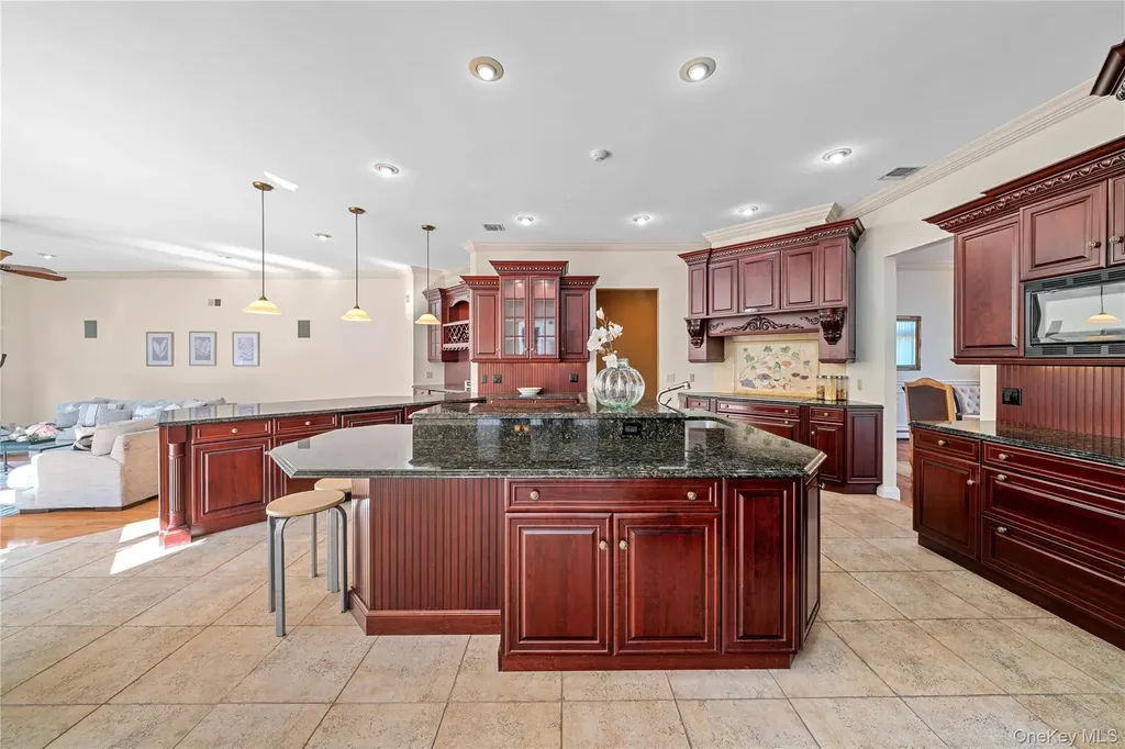 8 China Lane Setauket NY 11733