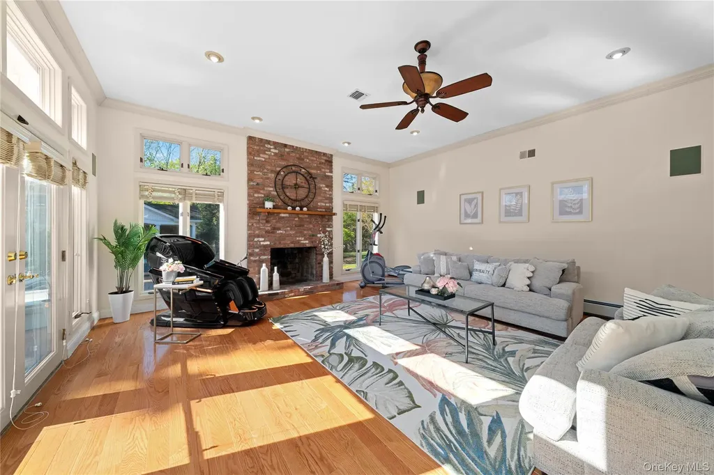 8 China Lane Setauket NY 11733
