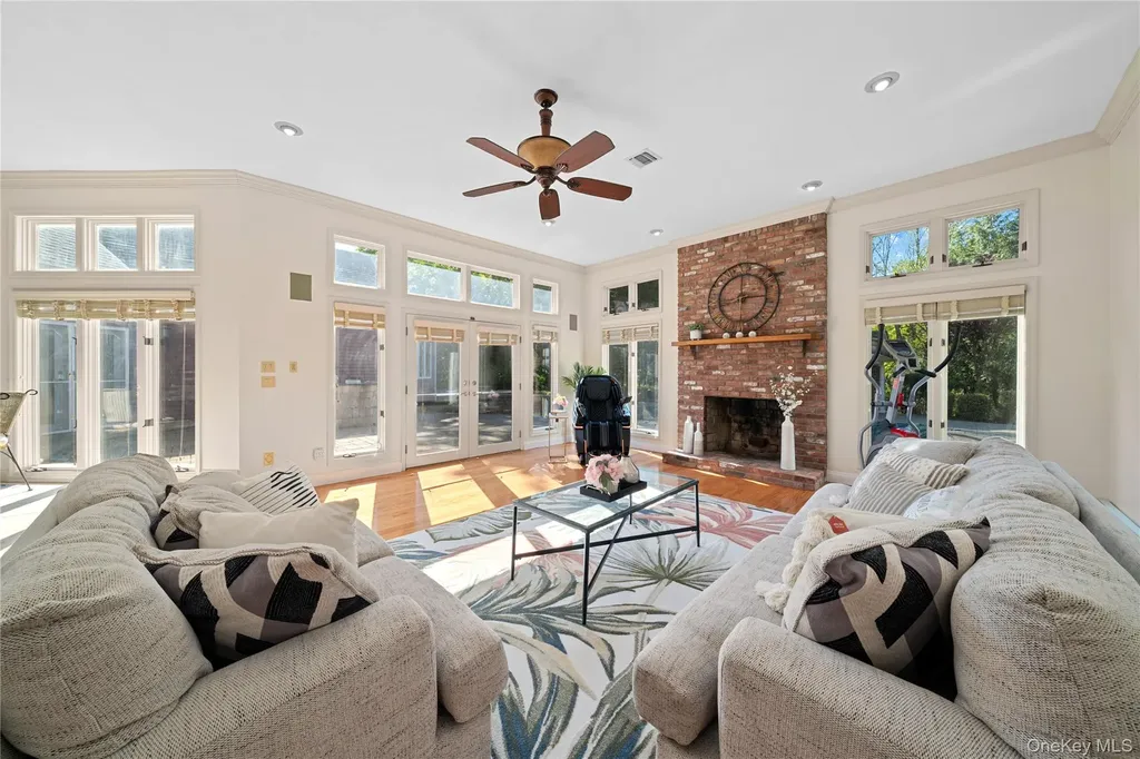 8 China Lane Setauket NY 11733