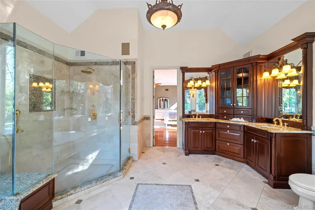 8 China Lane Setauket NY 11733