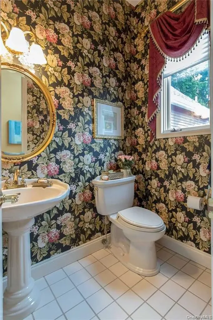 8 China Lane Setauket NY 11733