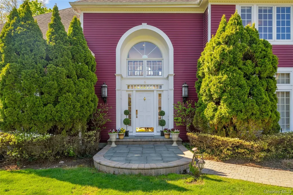 8 China Lane Setauket NY 11733