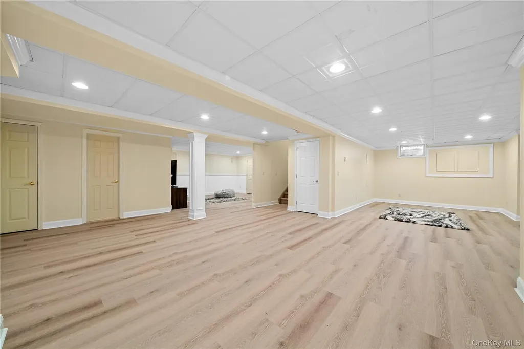 8 China Lane Setauket NY 11733