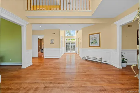 8 China Lane East Setauket NY 11733