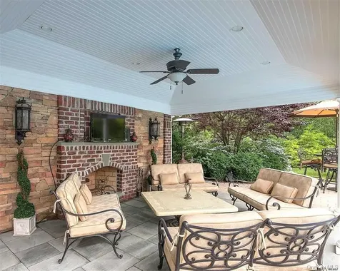 8 China Lane East Setauket NY 11733