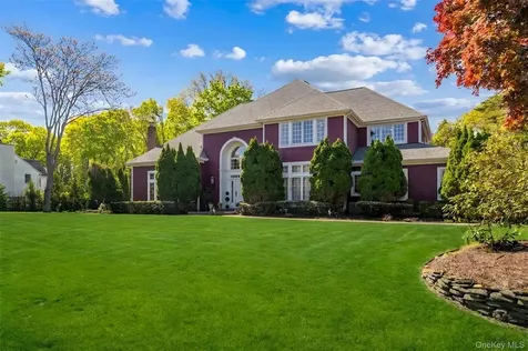 8 China Lane East Setauket NY 11733