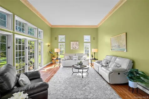 8 China Lane East Setauket NY 11733