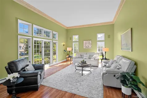 8 China Lane East Setauket NY 11733