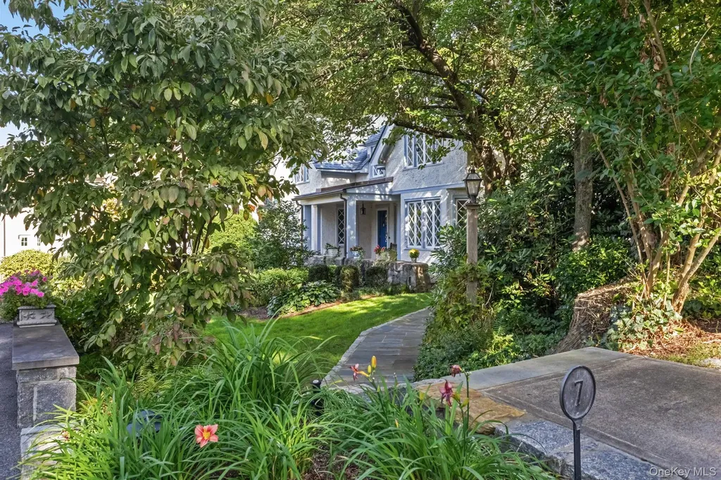 7 Avon Road Bronxville NY 10708