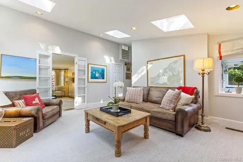 7 Avon Road Bronxville NY 10708