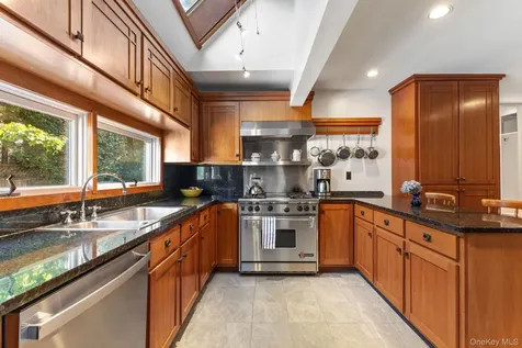 7 Avon Road Bronxville NY 10708
