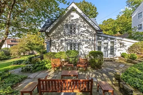 7 Avon Road Bronxville NY 10708