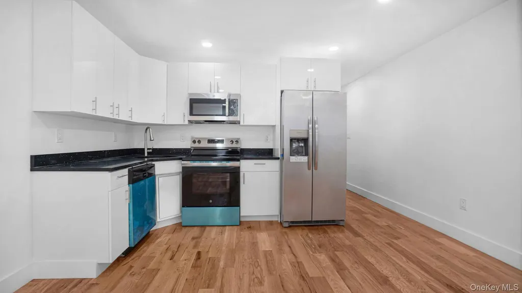3964 Duryea Avenue Bronx NY 10466