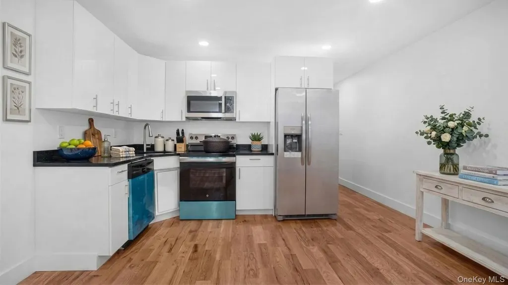 3964 Duryea Avenue Bronx NY 10466