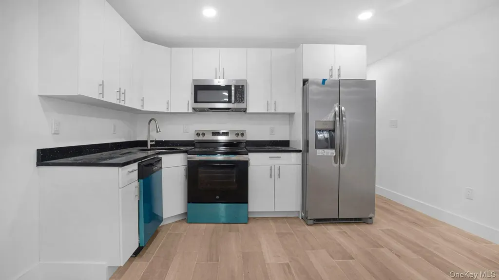 3968 Duryea Avenue Bronx NY 10466