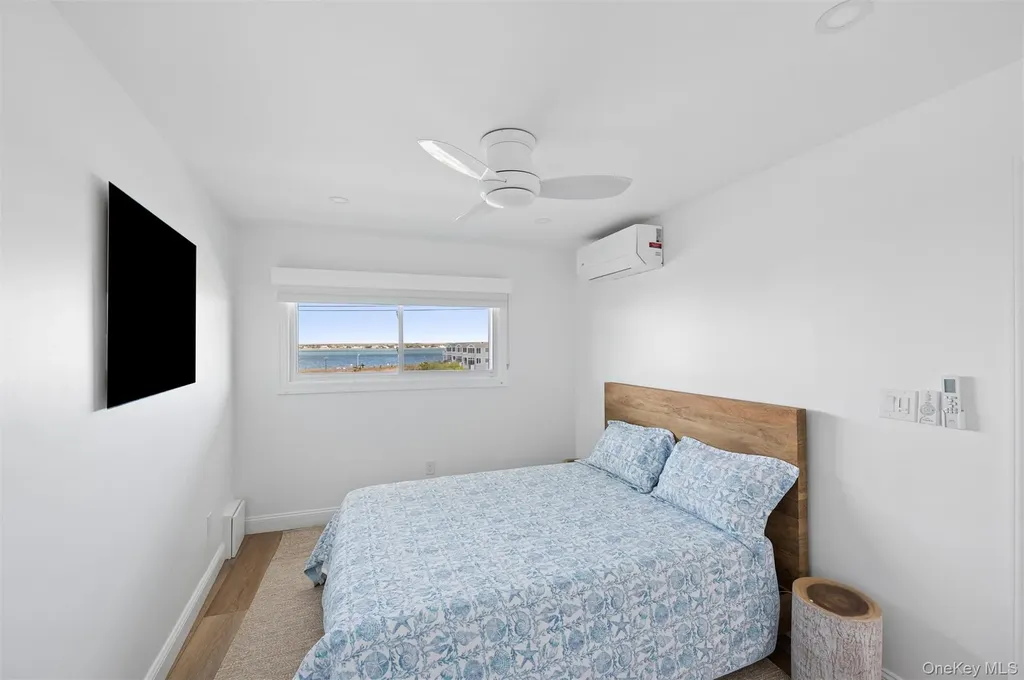 585 Dune Road Westhampton NY 11978
