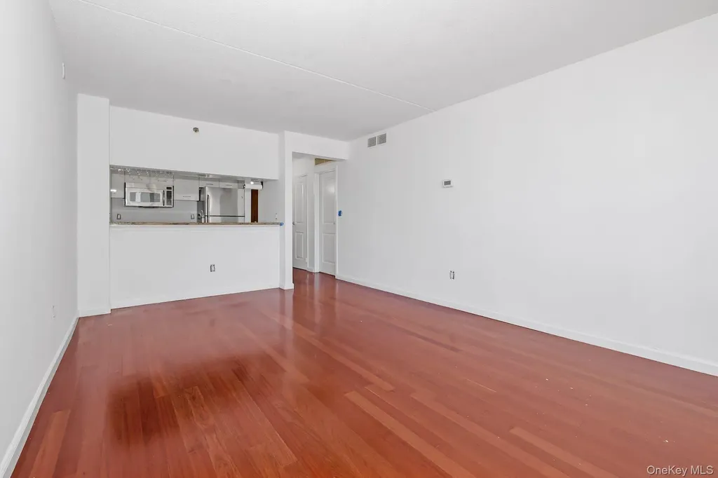 4 Martine Avenue White Plains NY 10606