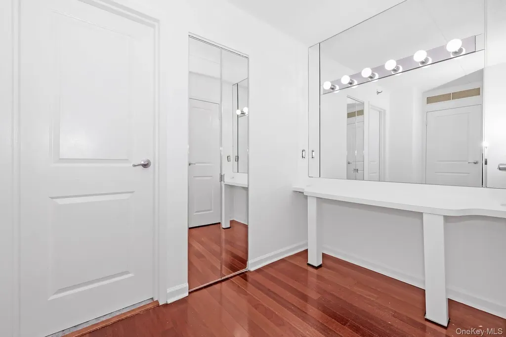 4 Martine Avenue White Plains NY 10606