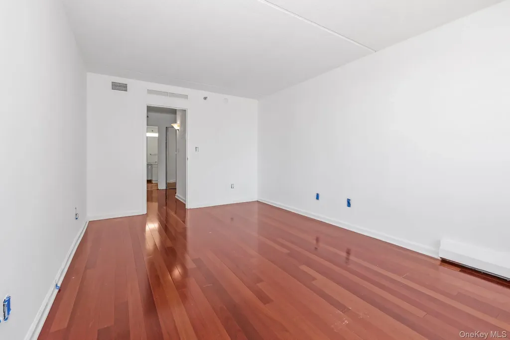 4 Martine Avenue White Plains NY 10606