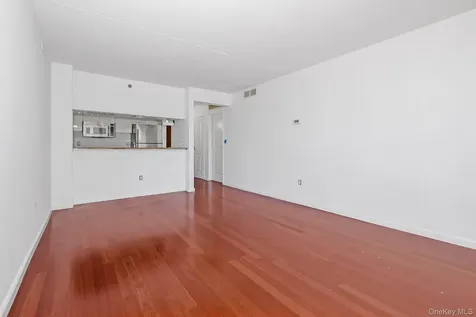 4 Martine Avenue White Plains NY 10606