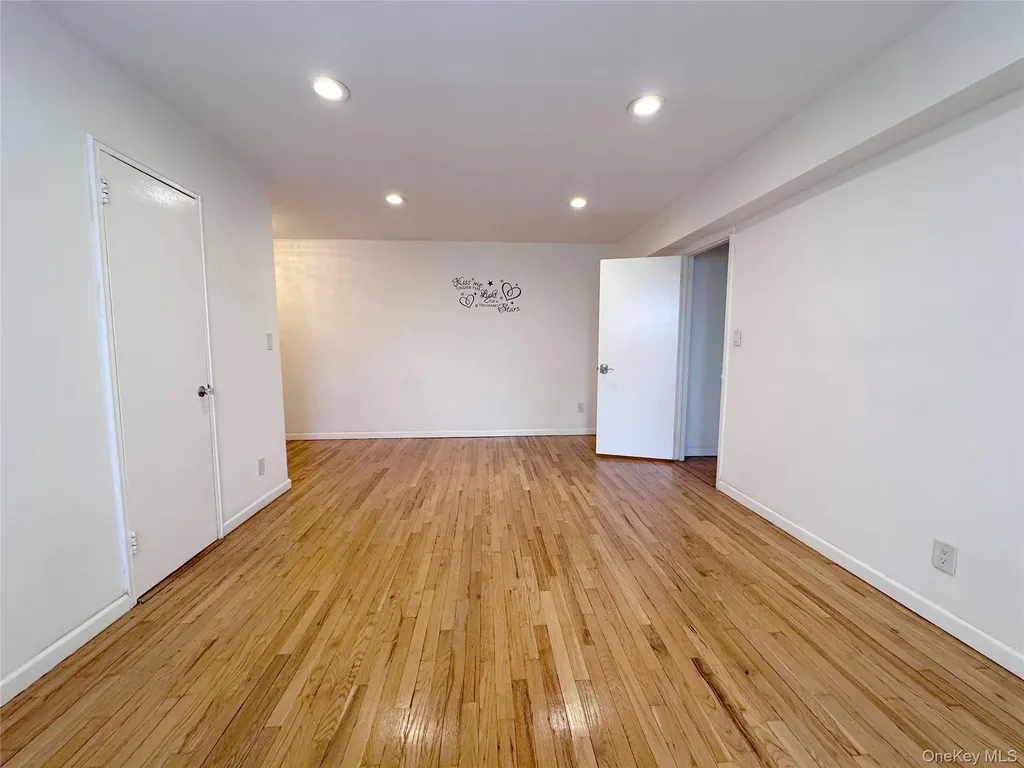 270 N Broadway Yonkers NY 10701