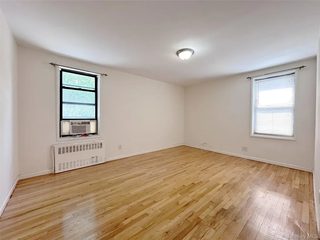 270 N Broadway Yonkers NY 10701
