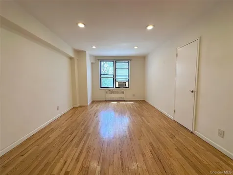 270 N Broadway Yonkers NY 10701