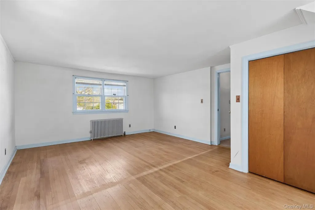 106 Aster Drive New Hyde Park NY 11040