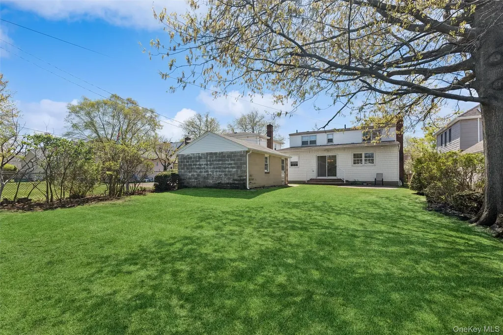 106 Aster Drive New Hyde Park NY 11040