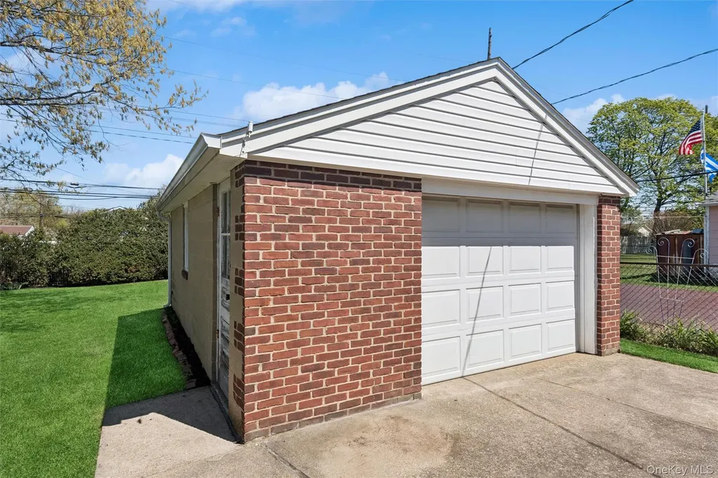 106 Aster Drive New Hyde Park NY 11040