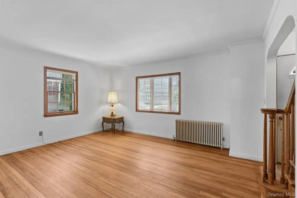 106 Aster Drive New Hyde Park NY 11040