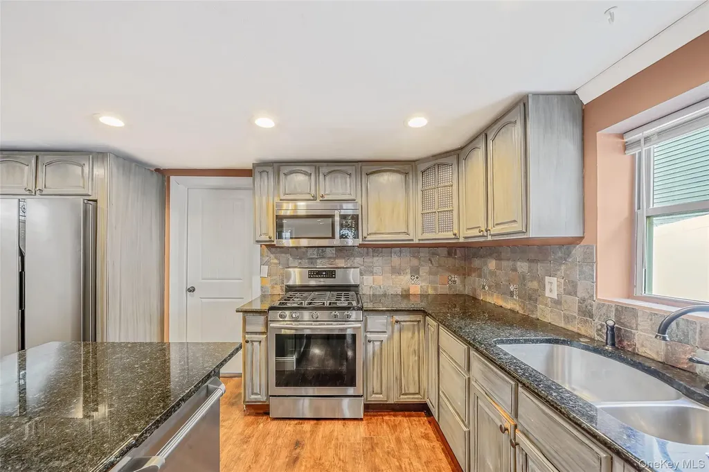 93 Maple Road Kings Park NY 11754