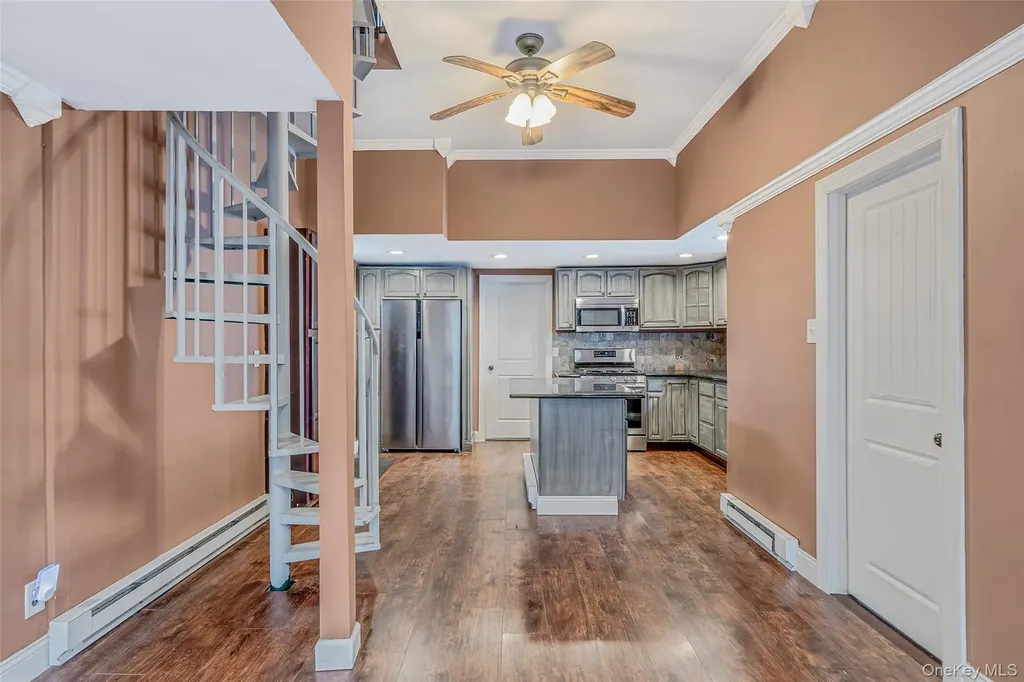 93 Maple Road Kings Park NY 11754