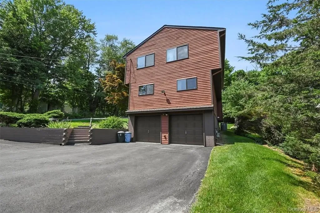 4 Mack Place Monroe NY 10950