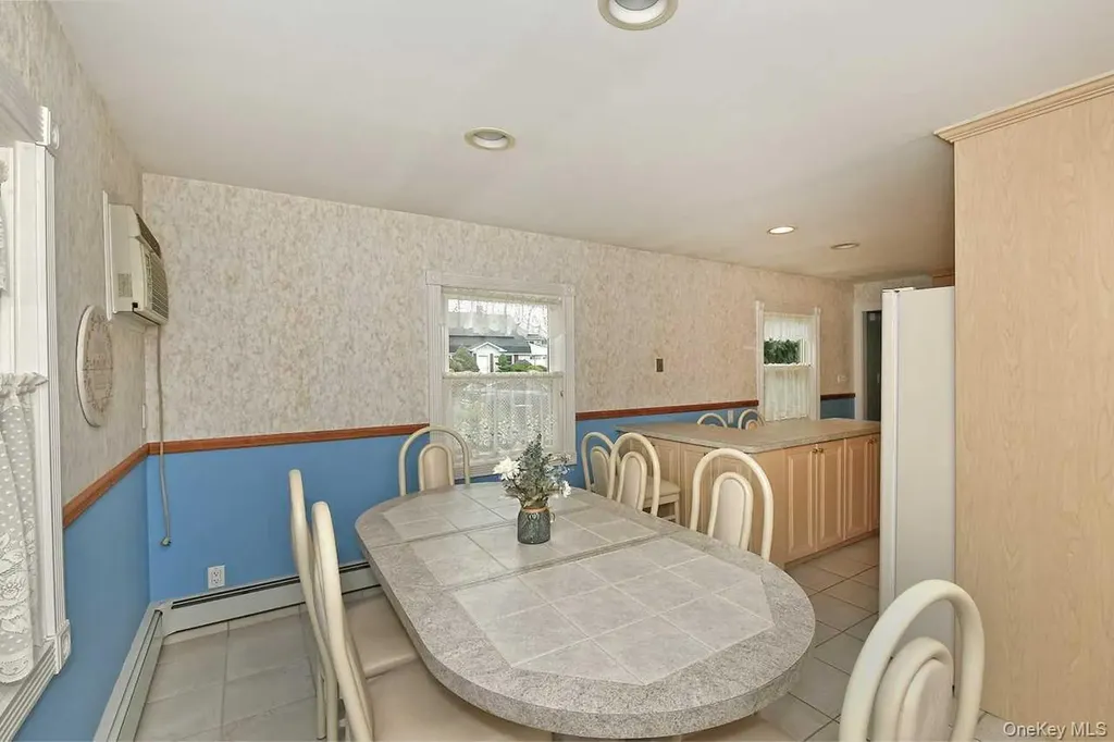 203 Saddle Lane Levittown NY 11756