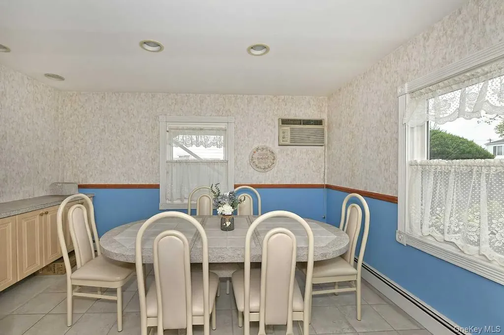 203 Saddle Lane Levittown NY 11756